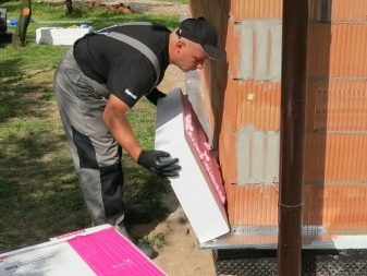 Пена для утепления стен - разновидности, характеристики, особенности применения