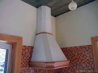 Розетка для вытяжки на кухне: на какой высоте расположить, где лучше установить, схема монтажа Розетка для вытяжки на кухне: на какой высоте расположить, где лучше установить, схема монтажа