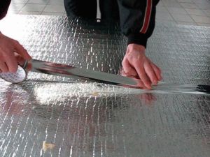 Монтаж пленочного теплого пола под линолеум Монтаж пленочного теплого пола под линолеум