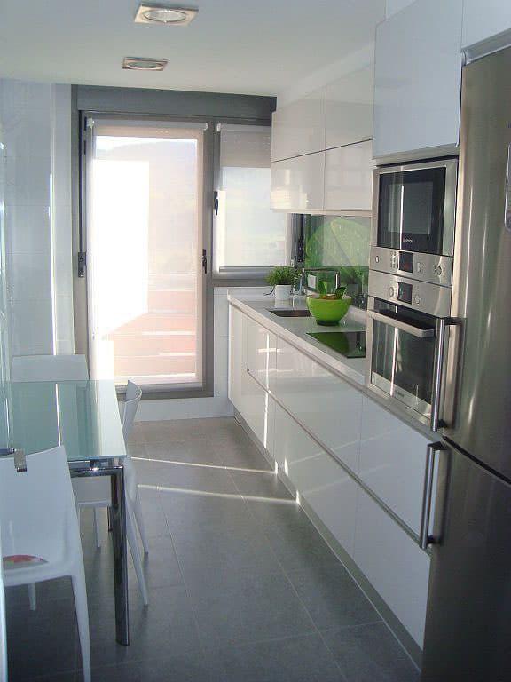 Встроенная бытовая техника для кухни 6 кв.м 1