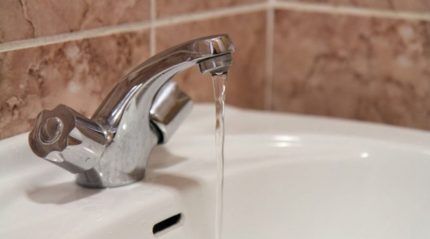 Слабый напор воды