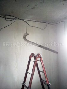 Производим штробление под коммуникации кондиционера Штроба для трассы сплит-системы