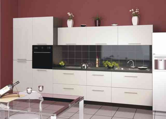 kuhnya-v-stile-minimalizm