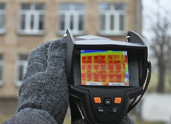 радиаторы горячие а в квартире холодно 