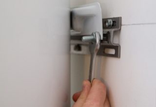 Как повесить водонагреватель на стену: правила крепления и установка своими руками Как повесить водонагреватель на стену: правила крепления и установка своими руками