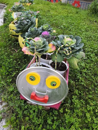Клумбы на даче своими руками
