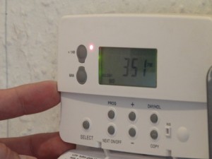 Настенные электрические радиаторы отопления: обзор лучших с фото 99e7b51555b96a4c55bcf48e0b8edeef.jpg