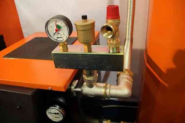 Группа безопасности на отопление: устройство, принцип действия, правила подбора и монтажа