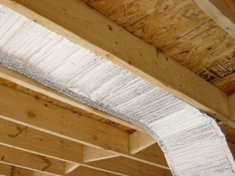 Пароизоляция потолка: советы по выбору материала и технологии укладки